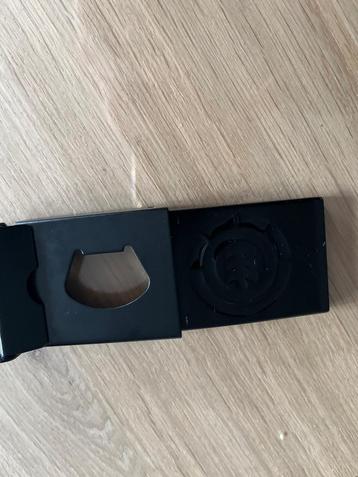 Element riemen beschikbaar voor biedingen