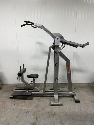 Panatta plate loaded high pull / lat pulldown / pull down beschikbaar voor biedingen