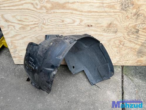 OPEL ZAFIRA B rechts voor modderkuip wielkuip 2005-2011, Auto-onderdelen, Carrosserie, Bumper, Opel, Gebruikt, Ophalen of Verzenden