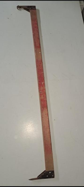 Mètres de bûcheron  beschikbaar voor biedingen
