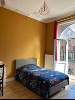 Chambre meublée dans une colocation, Maison & Meubles, Enlèvement, Comme neuf
