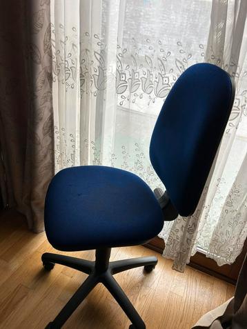 Chaise de bureau beschikbaar voor biedingen