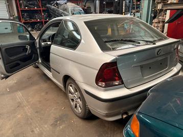 Bmw compact met motor schade beschikbaar voor biedingen