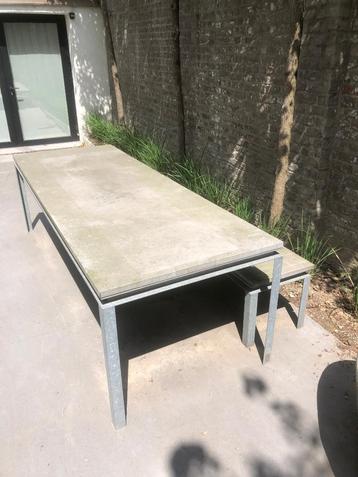 design galva tuintafel + zitbank beschikbaar voor biedingen