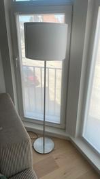IKEA Ringsta / SKAFTET witte lampenkamp metaal - perfect, Huis en Inrichting, Lampen | Vloerlampen, Ophalen, Nieuw, Metaal, 150 tot 200 cm