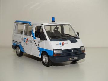 1/43 Renault Trafic gendarmerie recrutement police norev beschikbaar voor biedingen