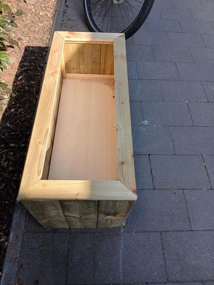 Mooie bloem bakken, Tuin en Terras, Bloembakken en Plantenbakken, Ophalen