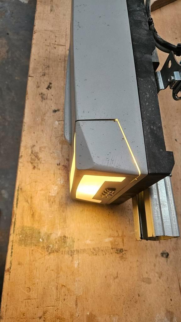 Garagepoort motor faac, Doe-het-zelf en Bouw, Motoren, Gebruikt, Elektromotor, Ophalen of Verzenden