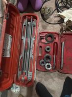 Te koop: Tegelsnijder en pijpdraadsnijset – €50, Enlèvement, Comme neuf