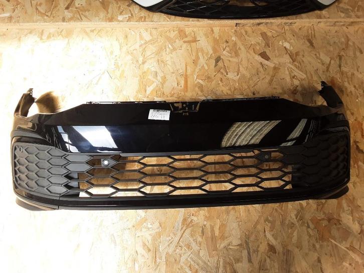 BUMPER VOOR Volkswagen Golf VIII (CD1) (5H0807221G), Auto-onderdelen, Carrosserie, Bumper, Volkswagen, Voor, Gebruikt