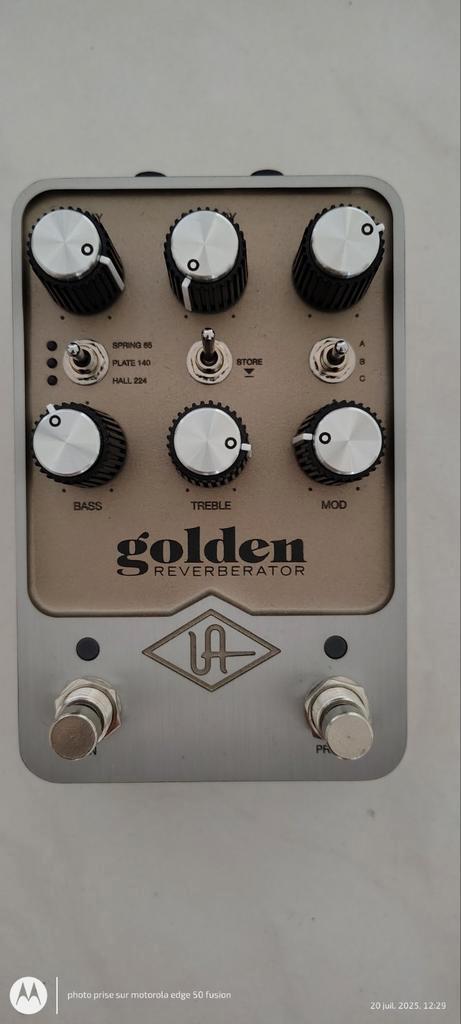 Golden reverberator universal audio reverb, Muziek en Instrumenten, Effecten, Zo goed als nieuw, Ophalen of Verzenden