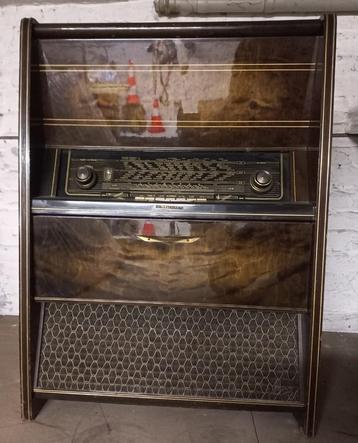 Telefunken radio & platenspeler beschikbaar voor biedingen