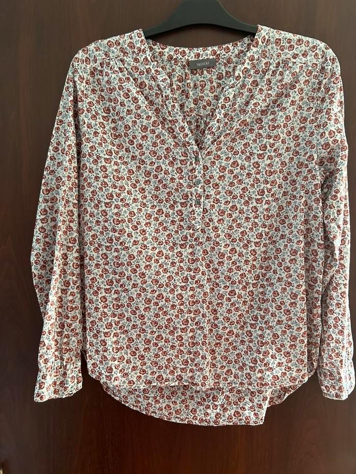 Gebloemde blouse van Yessica C&A, maat L, Kleding | Dames, Blouses en Tunieken, Gedragen, Maat 42/44 (L), Wit, Ophalen of Verzenden
