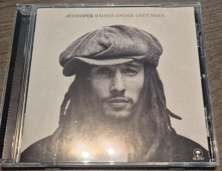 JP. Cooper - Raised under grey skies, Cd's en Dvd's, Cd's | Pop, Nieuw in verpakking, 2000 tot heden, Ophalen of Verzenden