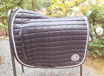 Harry's Horse, zwart satijn look dressuurdekje maat full. beschikbaar voor biedingen