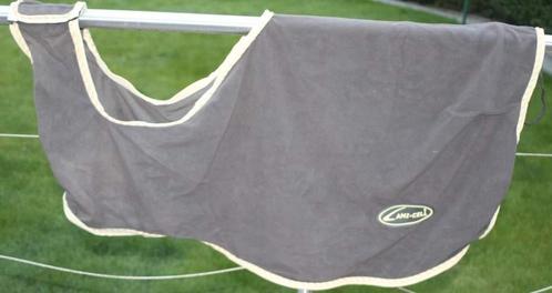 Couvre-reins polaire taupe Lami-Cell 125cm, Dieren en Toebehoren, Paarden en Pony's | Dekens en Dekjes, Zo goed als nieuw, Ophalen