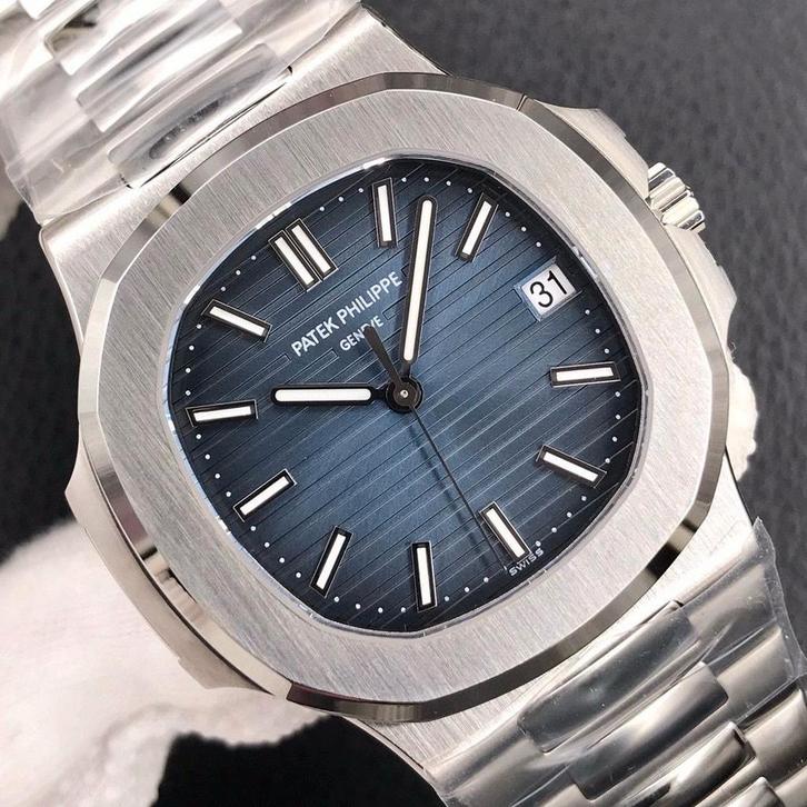 Patek Phillipe Nautilus 5711/1A-010, Handtassen en Accessoires, Horloges | Dames, Nieuw, Polshorloge, Rolex, Staal, Staal, Ophalen