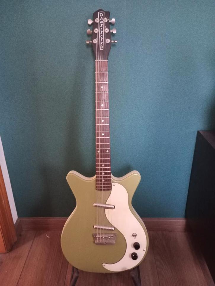 Danelectro DC-59, Musique & Instruments, Instruments à corde | Guitares | Électriques, Enlèvement