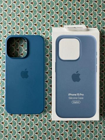 Coque silicone bleue iPhone 13 Pro