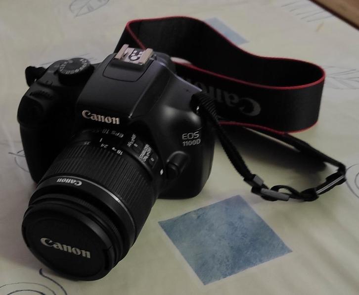 CANON EOS 1100D, Audio, Tv en Foto, Fotocamera's Digitaal, Zo goed als nieuw, Canon, Ophalen