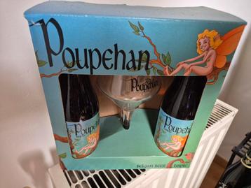 Poupehan doos met 2 flesjes bier en 1 glas beschikbaar voor biedingen