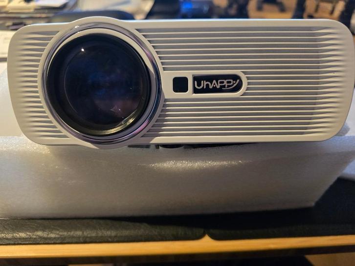 Mini LED beamer Uhappy, Audio, Tv en Foto, Beamers, Zo goed als nieuw, LED, Full HD (1080), Ophalen of Verzenden