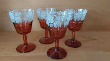 4 verres anciens