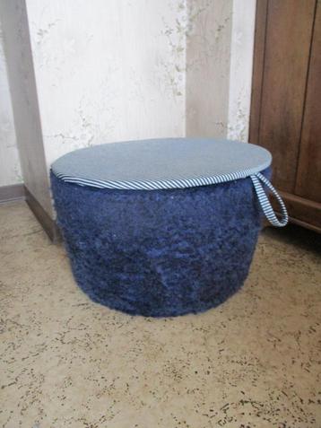 Retro poef, linnenmand , vintage beschikbaar voor biedingen