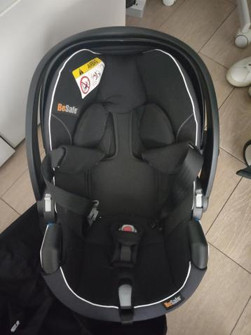 Babyzen Siège auto i-Size YOYO car seat by BeSafe - Noir 