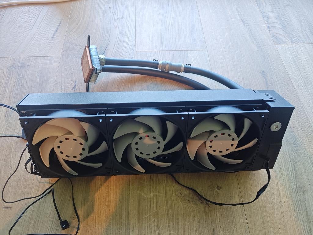 EKWB Predator 360 (QDC) Waterkoeling (QDC) - DDC-pomp, Computers en Software, Computerkoelers, Gebruikt, Waterkoeling, Ophalen of Verzenden