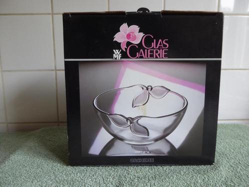 Plat orchidée en verre transparent - WMF, Huis en Inrichting, Keuken | Servies, Zo goed als nieuw, Kom(men), Effen, Glas, Ophalen of Verzenden