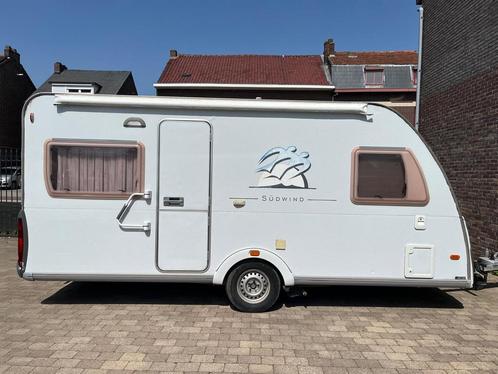 Caravan kmaus, Caravans en Kamperen, Caravans, Particulier, tot en met 4, 1000 - 1250 kg, Rondzit, Knaus, Frans bed, 4 tot 5 meter