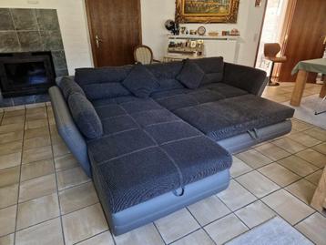 Salon zetel met houten Salontafel * in perfecte staat ! * beschikbaar voor biedingen