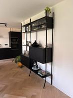 Zwarte wandkast Furnified, Ophalen, 200 cm of meer, 150 tot 200 cm, Zo goed als nieuw