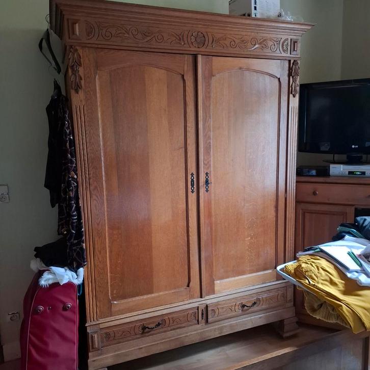 Grote houten garderobekast, Antiek en Kunst, Antiek | Meubels | Kasten, Ophalen