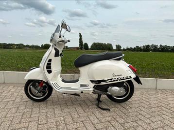 Vespa GTS Super 125cc (Kleur: Wit !!!) beschikbaar voor biedingen