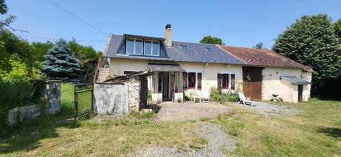 Huis met aangrenzende schuur, omheinde tuin van 9000M2, Immo, Buitenland, Frankrijk, Woonhuis, Landelijk