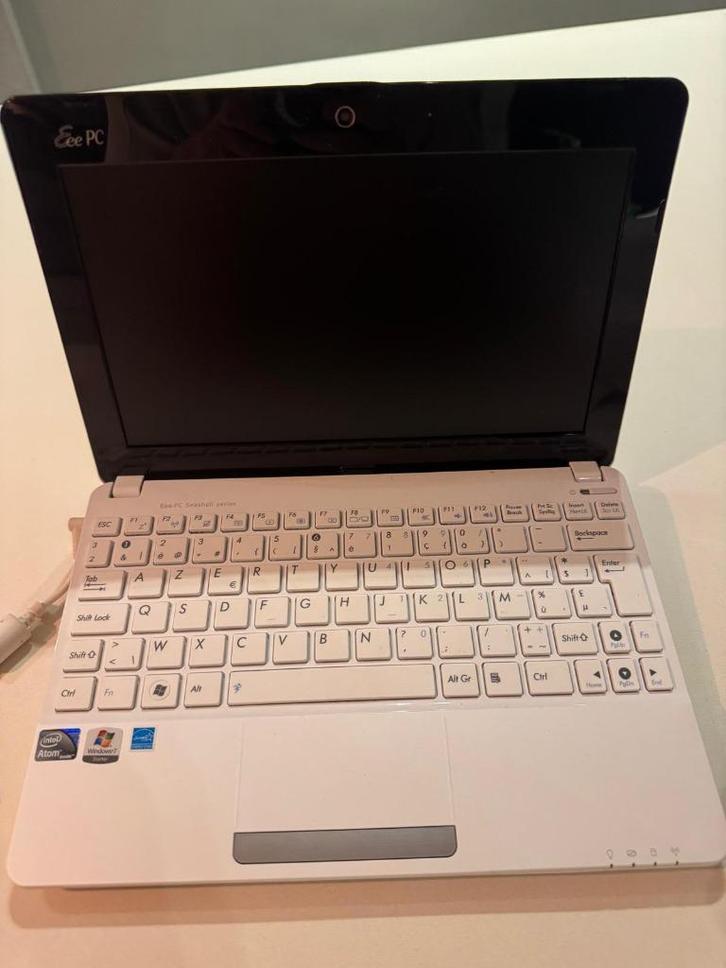 Super handige kleine ASUS PC, Informatique & Logiciels, Ordinateurs de bureau, Comme neuf, 2 à 3 Ghz, Enlèvement