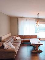 Groot cognac hoeksalon, Huis en Inrichting, Ophalen, Zo goed als nieuw