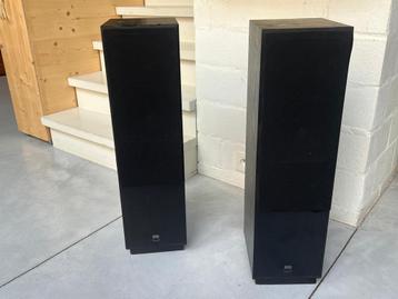 2 speakers NAD beschikbaar voor biedingen
