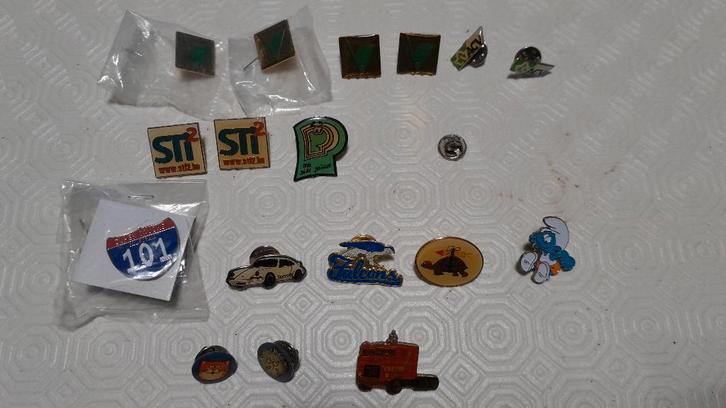 Diverse mooie pins speldjes buttons + sommige zijn zeldzaam, Verzamelen, Speldjes, Pins en Buttons, Nieuw, Ophalen of Verzenden
