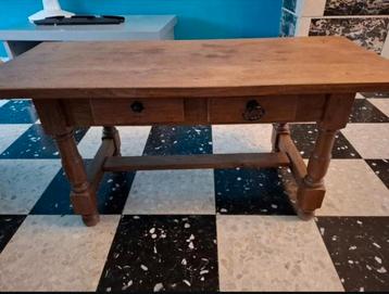 Gratis salontafel beschikbaar voor biedingen