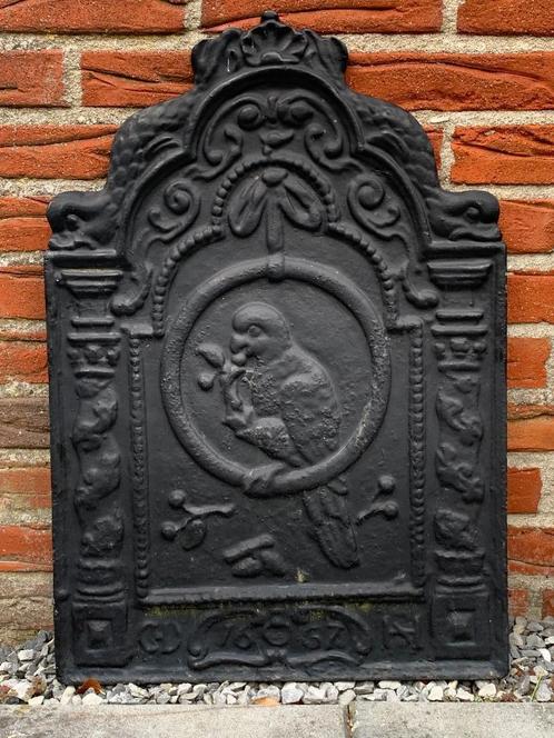 Haardplaat " De Papegaai ", Antiek en Kunst, Curiosa en Brocante, Ophalen