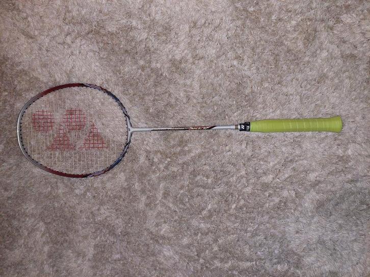 Yonex Nanoray 60 badmintonracket, Sport en Fitness, Badminton, Gebruikt, Racket(s), Ophalen