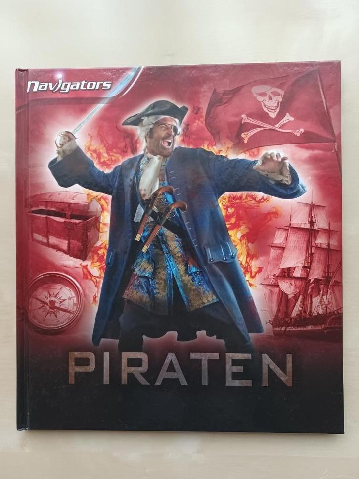 Piraten! - informatief, Boeken, Kinderboeken | Jeugd | 10 tot 12 jaar, Zo goed als nieuw, Ophalen of Verzenden