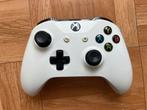 Manettez Xbox One a vendre, Games en Spelcomputers, Spelcomputers | Xbox | Accessoires, Ophalen of Verzenden, Zo goed als nieuw