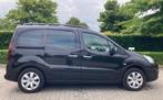 Berlingo 1.2 Benzine Feel Edition, NIEUWE MOTOR ±31.500 km, Auto's, Voorwielaandrijving, Euro 6, 1199 cc, Zwart