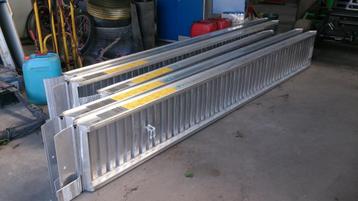 Rampes de chargement en ALU 3,5 M  4400 KG. beschikbaar voor biedingen