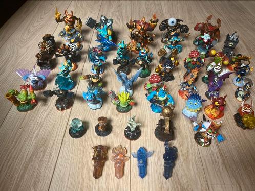 Skylanders - 53 stuks, Games en Spelcomputers, Games | Nintendo Wii, Zo goed als nieuw, Avontuur en Actie, 3 spelers of meer, Vanaf 7 jaar