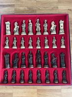 Schaakset voor verzamelaars gemaakt van botten van dieren, Hobby en Vrije tijd, Een of twee spelers, Ophalen, Zo goed als nieuw